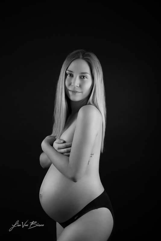 Maternity Photography by Lisa Van Biesen Belgische fotograaf zwangerschaps fotografie artistic nude 